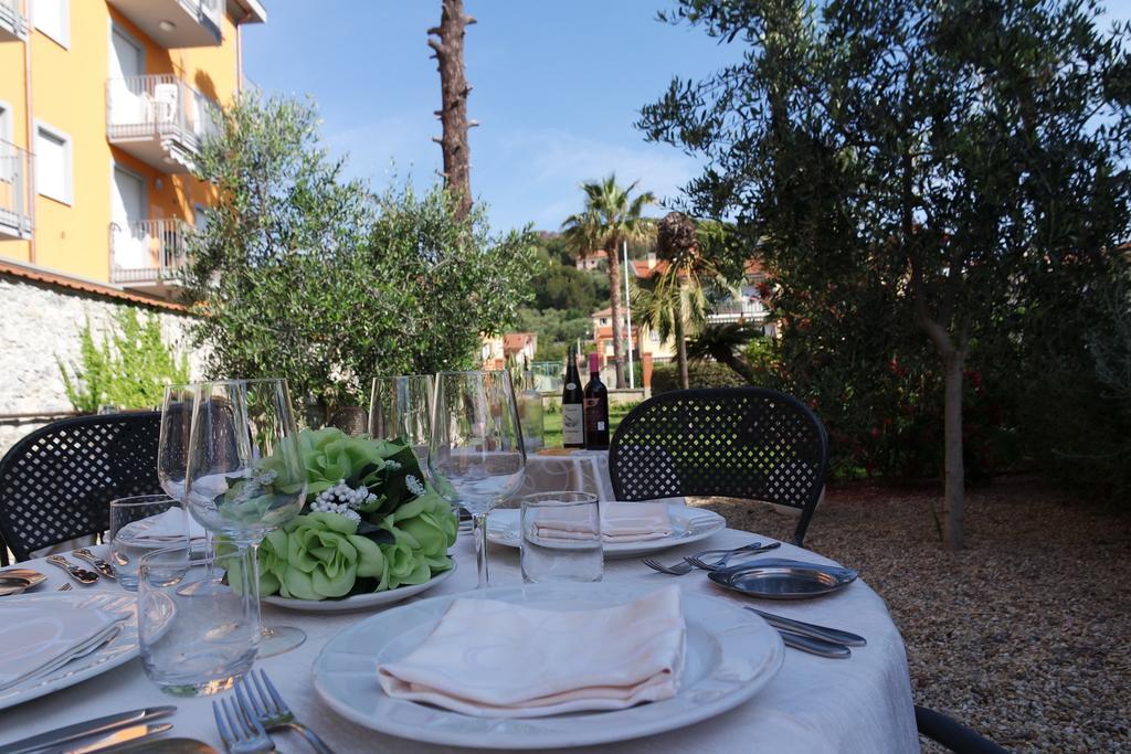 Hotel Villa San Giuseppe San Bartolomeo Al Mare Zewnętrze zdjęcie