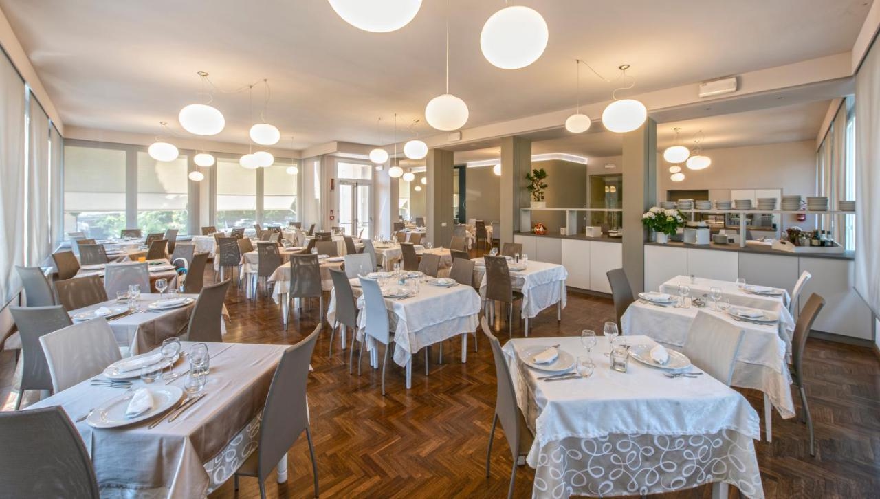 Hotel Villa San Giuseppe San Bartolomeo Al Mare Zewnętrze zdjęcie